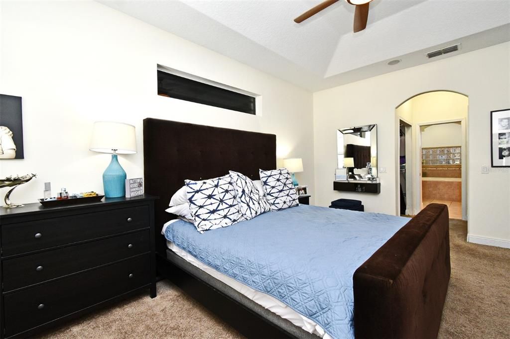 For Sale: $685,000 (5 beds, 3 baths, 2963 Square Feet)