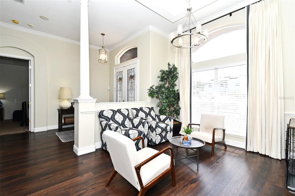 For Sale: $685,000 (5 beds, 3 baths, 2963 Square Feet)