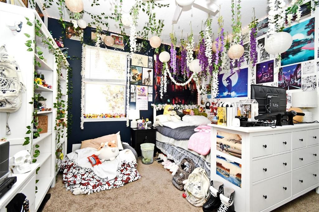 For Sale: $685,000 (5 beds, 3 baths, 2963 Square Feet)