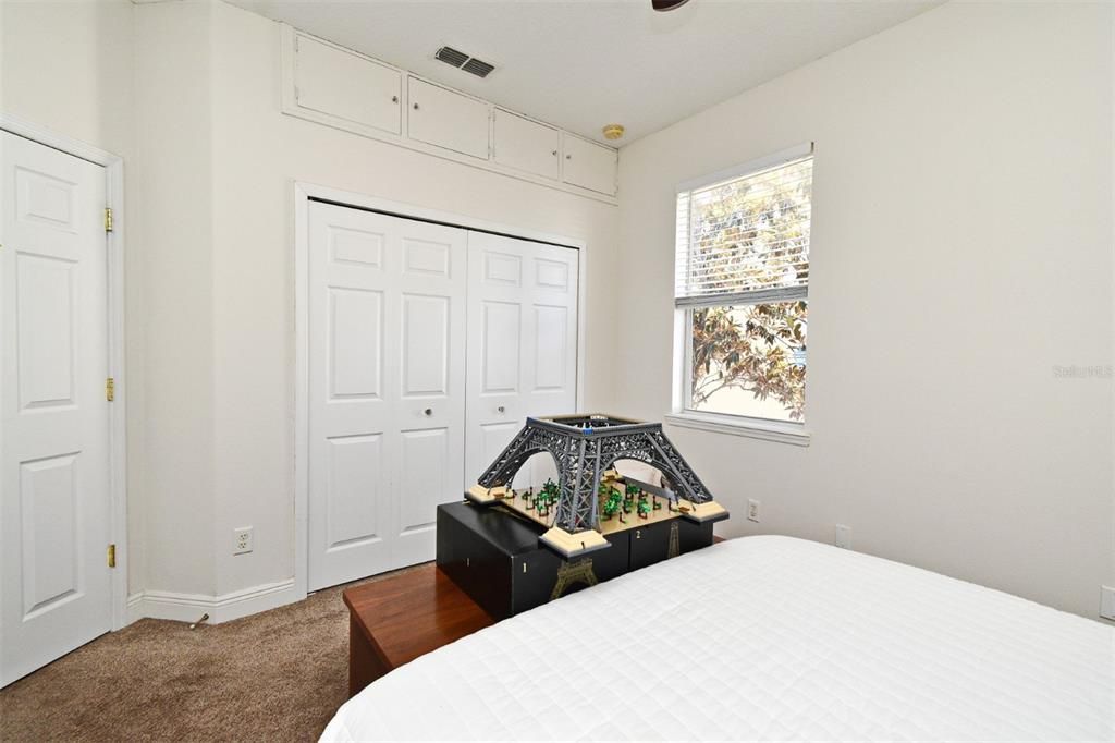 For Sale: $685,000 (5 beds, 3 baths, 2963 Square Feet)