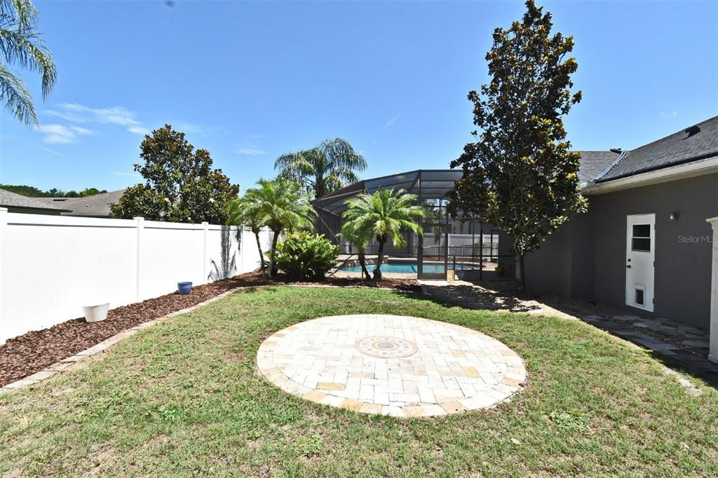 For Sale: $685,000 (5 beds, 3 baths, 2963 Square Feet)