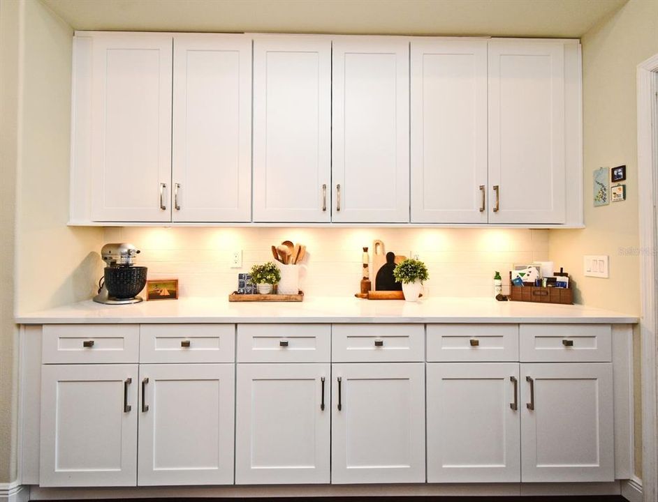 For Sale: $685,000 (5 beds, 3 baths, 2963 Square Feet)