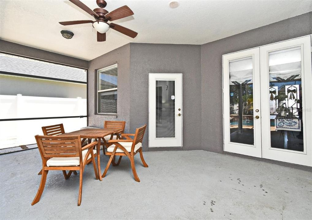 For Sale: $685,000 (5 beds, 3 baths, 2963 Square Feet)