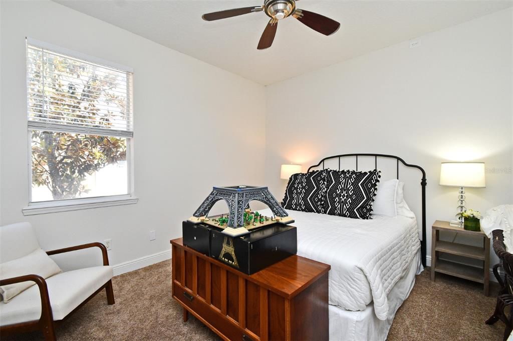 For Sale: $685,000 (5 beds, 3 baths, 2963 Square Feet)