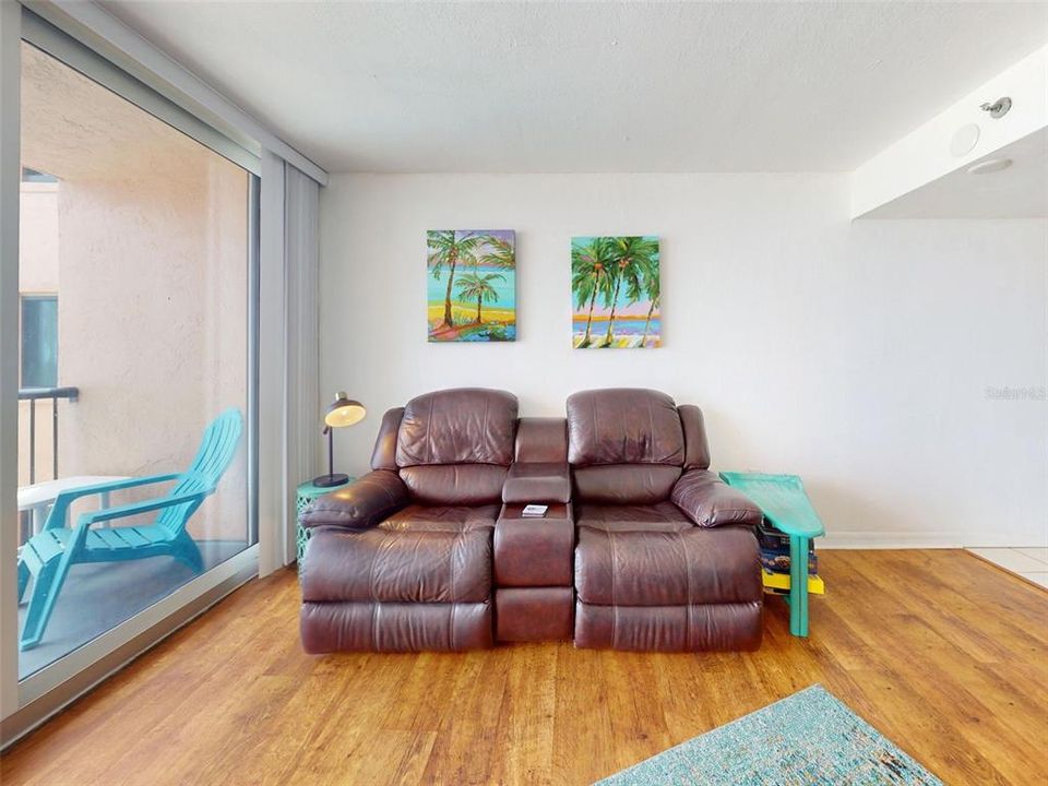 Activo con contrato: $325,000 (1 camas, 1 baños, 690 Pies cuadrados)