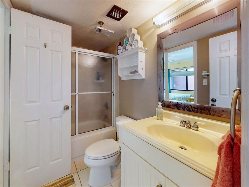 Activo con contrato: $325,000 (1 camas, 1 baños, 690 Pies cuadrados)