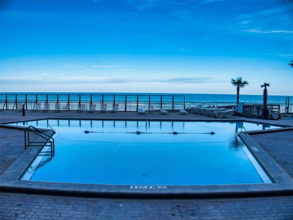 Activo con contrato: $325,000 (1 camas, 1 baños, 690 Pies cuadrados)