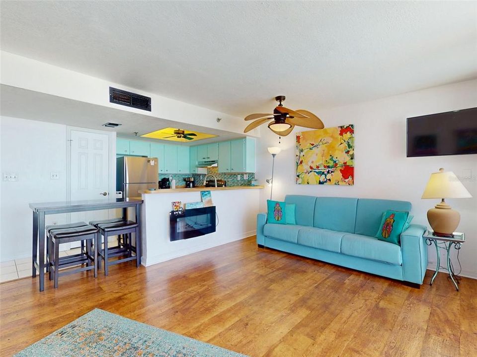 Activo con contrato: $325,000 (1 camas, 1 baños, 690 Pies cuadrados)