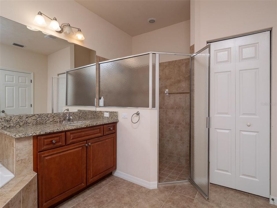 Под контрактом: $499,999 (4 спален, 3 ванн, 2862 Квадратных фут)