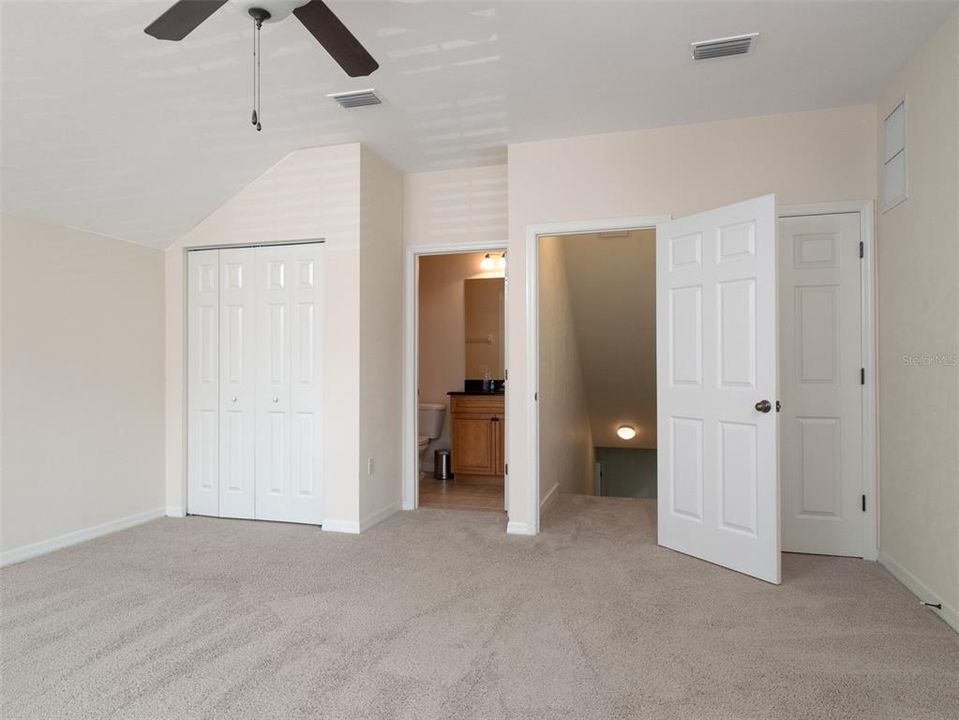 Под контрактом: $499,999 (4 спален, 3 ванн, 2862 Квадратных фут)