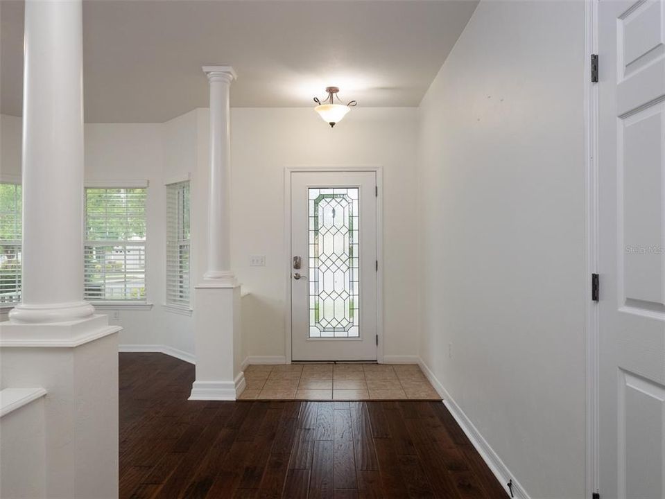 Под контрактом: $499,999 (4 спален, 3 ванн, 2862 Квадратных фут)