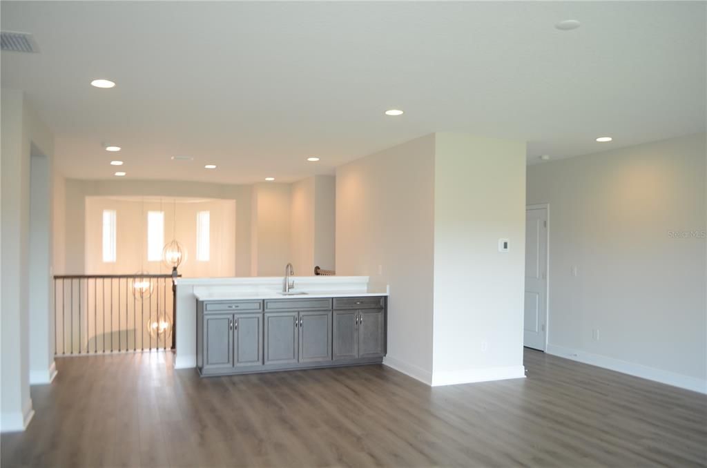 For Rent: $6,000 (5 beds, 4 baths, 4218 Square Feet)