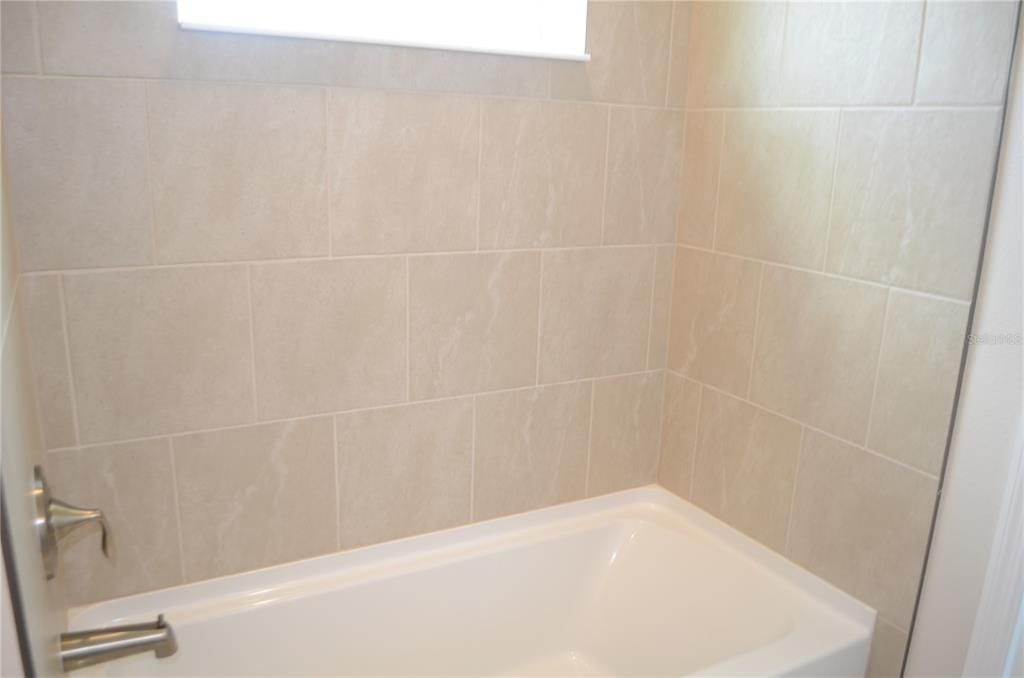 For Rent: $6,000 (5 beds, 4 baths, 4218 Square Feet)