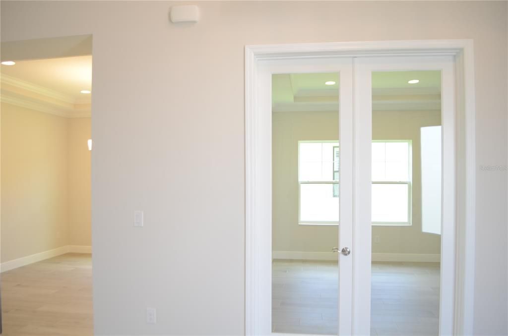 For Rent: $6,000 (5 beds, 4 baths, 4218 Square Feet)