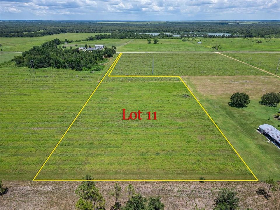 На продажу: $125,000 (5.05 acres)