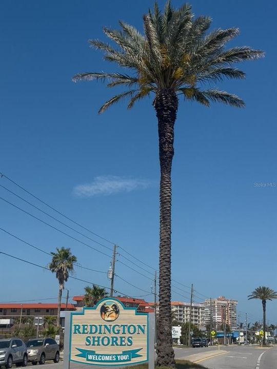 En Venta: $1,200,000 (0.34 acres)