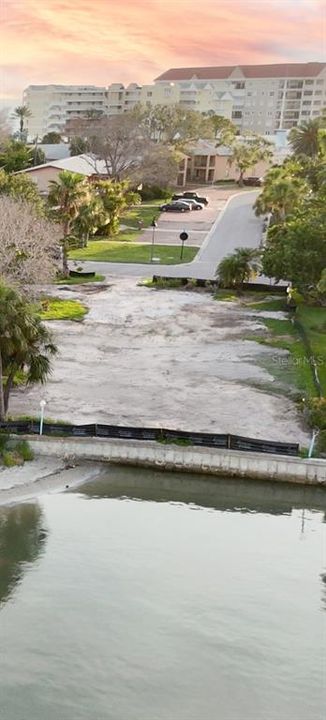 For Sale: $1,200,000 (0.28 acres)