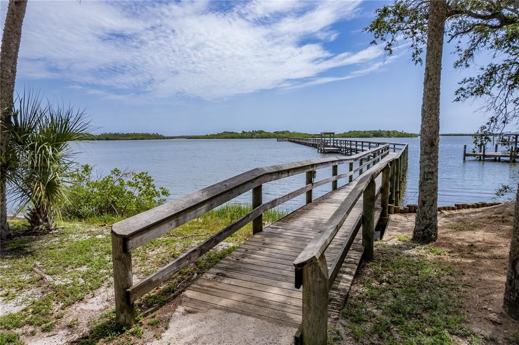 待售: $299,000 (3 贝兹, 2 浴室, 1421 平方英尺)