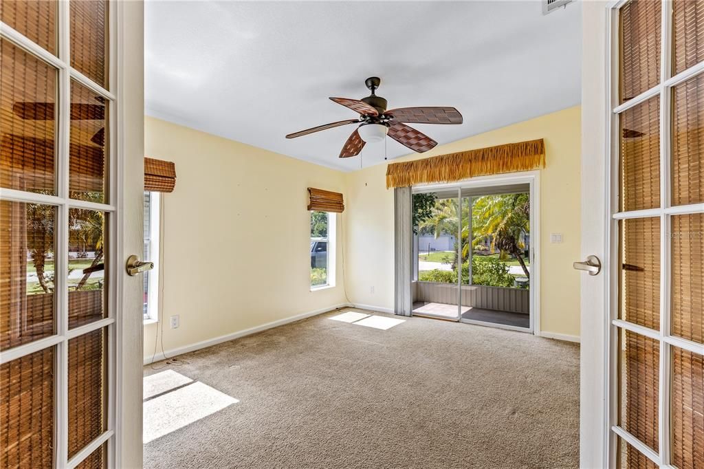 待售: $299,000 (3 贝兹, 2 浴室, 1421 平方英尺)