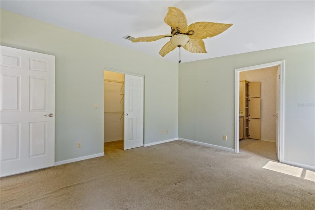 待售: $299,000 (3 贝兹, 2 浴室, 1421 平方英尺)