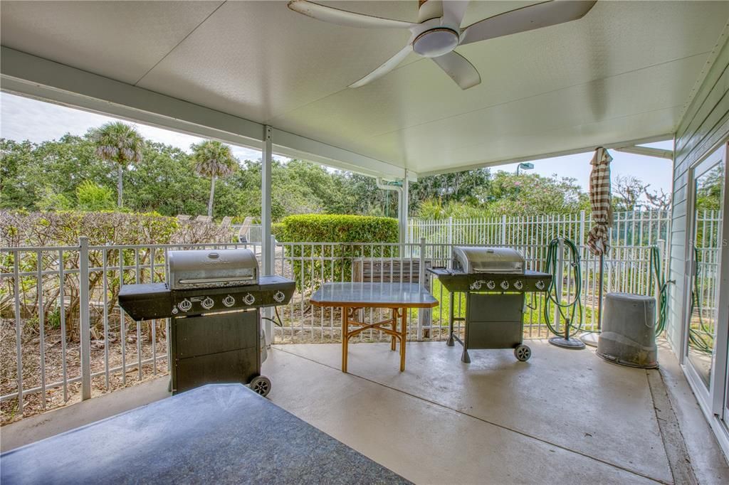 待售: $299,000 (3 贝兹, 2 浴室, 1421 平方英尺)