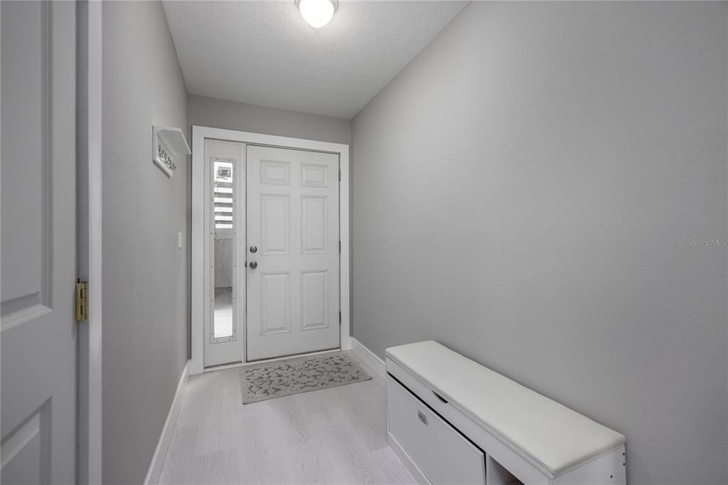 待售: $139,900 (2 贝兹, 1 浴室, 1164 平方英尺)