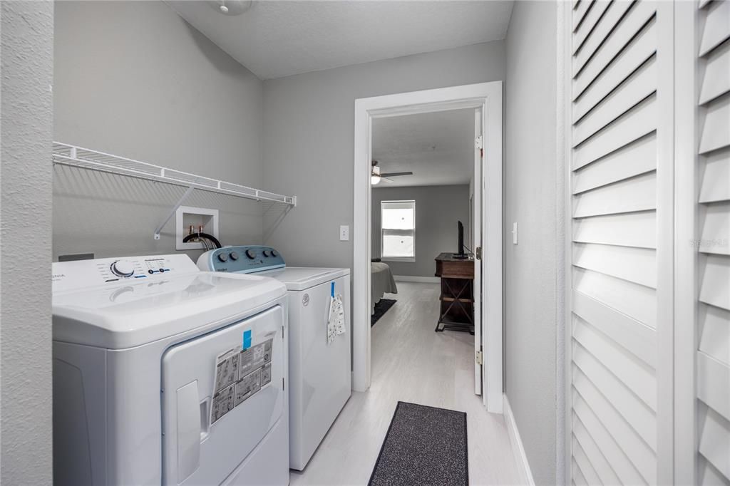 待售: $139,900 (2 贝兹, 1 浴室, 1164 平方英尺)