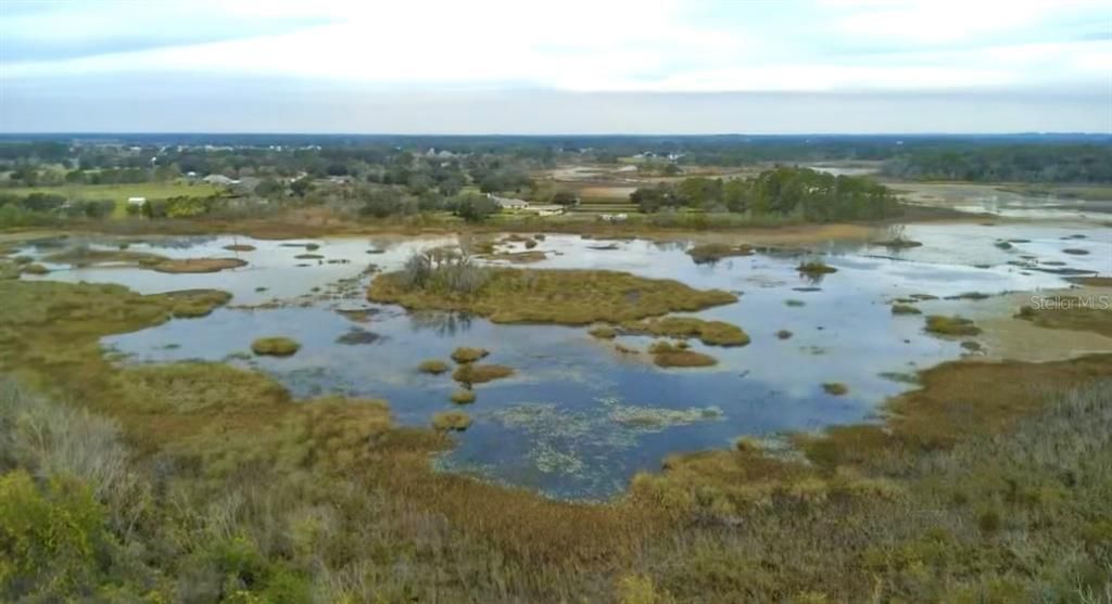 Activo con contrato: $970,000 (3 camas, 2 baños, 3132 Pies cuadrados)