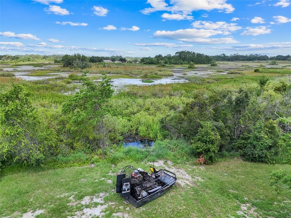 Activo con contrato: $970,000 (3 camas, 2 baños, 3132 Pies cuadrados)