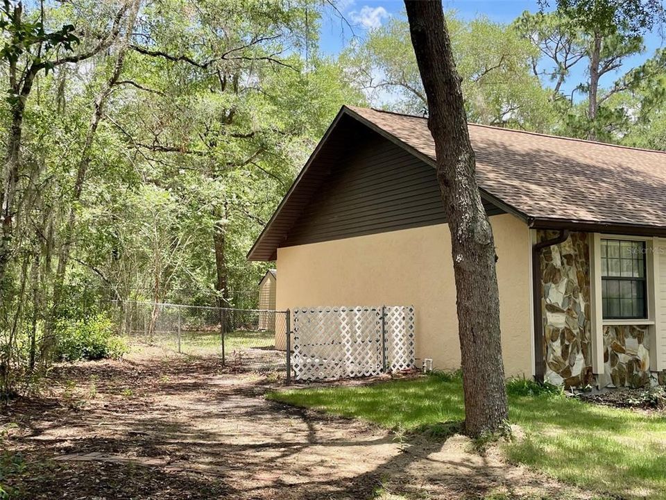 待售: $245,000 (3 贝兹, 2 浴室, 1840 平方英尺)