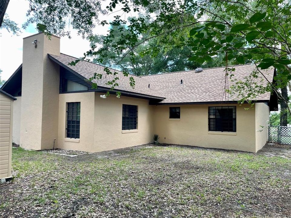 待售: $245,000 (3 贝兹, 2 浴室, 1840 平方英尺)