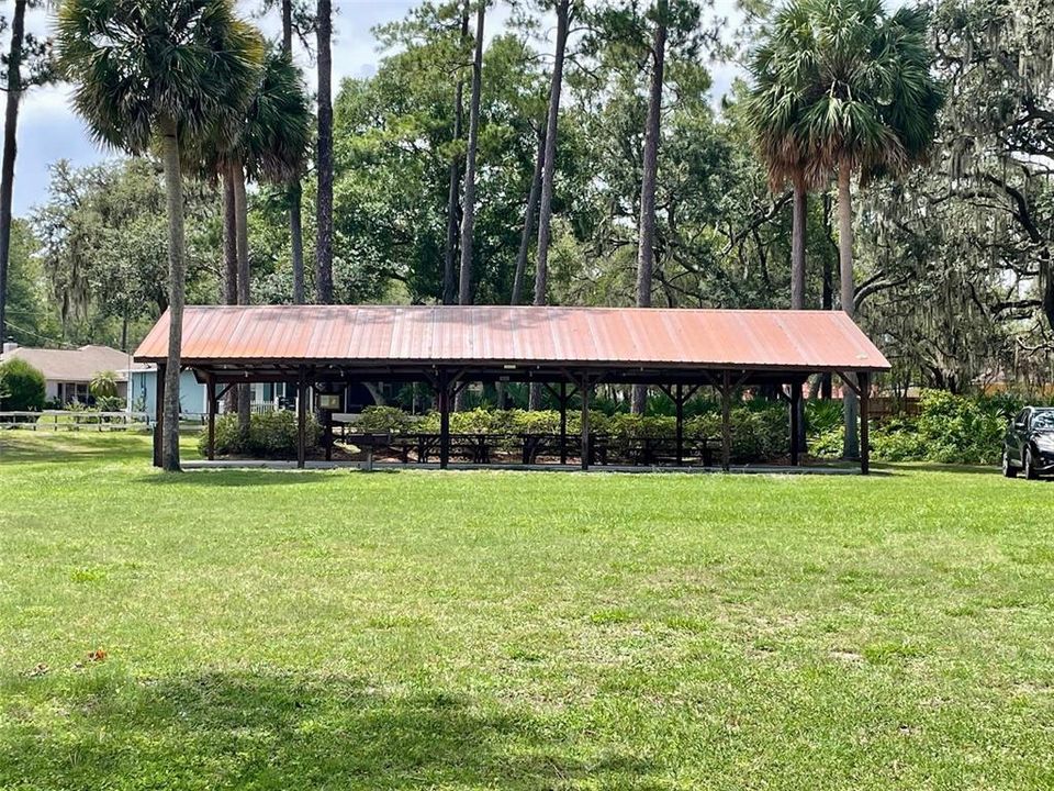 待售: $245,000 (3 贝兹, 2 浴室, 1840 平方英尺)