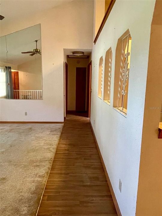 待售: $245,000 (3 贝兹, 2 浴室, 1840 平方英尺)