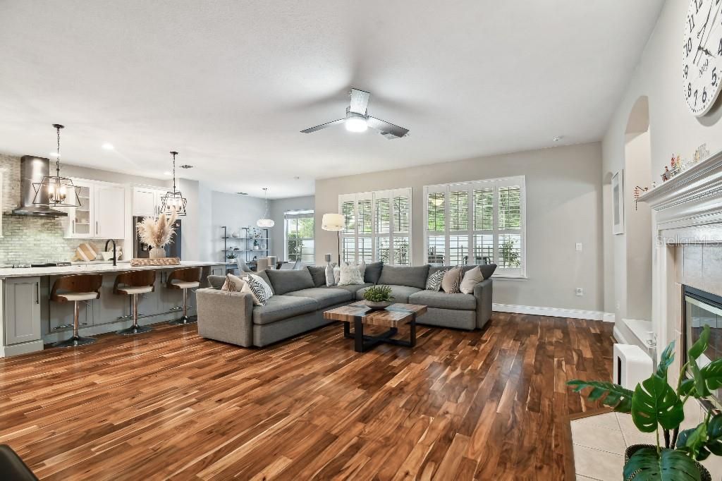 На продажу: $739,000 (4 спален, 3 ванн, 2884 Квадратных фут)