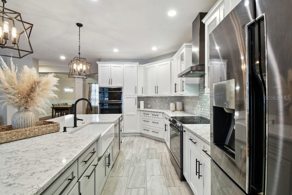 На продажу: $739,000 (4 спален, 3 ванн, 2884 Квадратных фут)