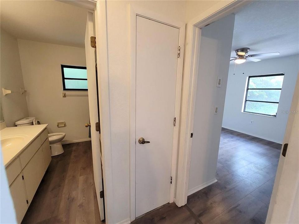 Active With Contract: $1,575 (3 beds, 2 baths, 1510 Square Feet)