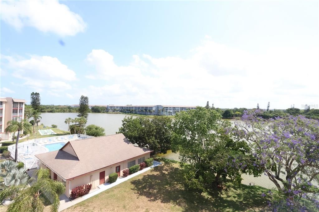 В аренду: $1,300 (1 спален, 1 ванн, 768 Квадратных фут)