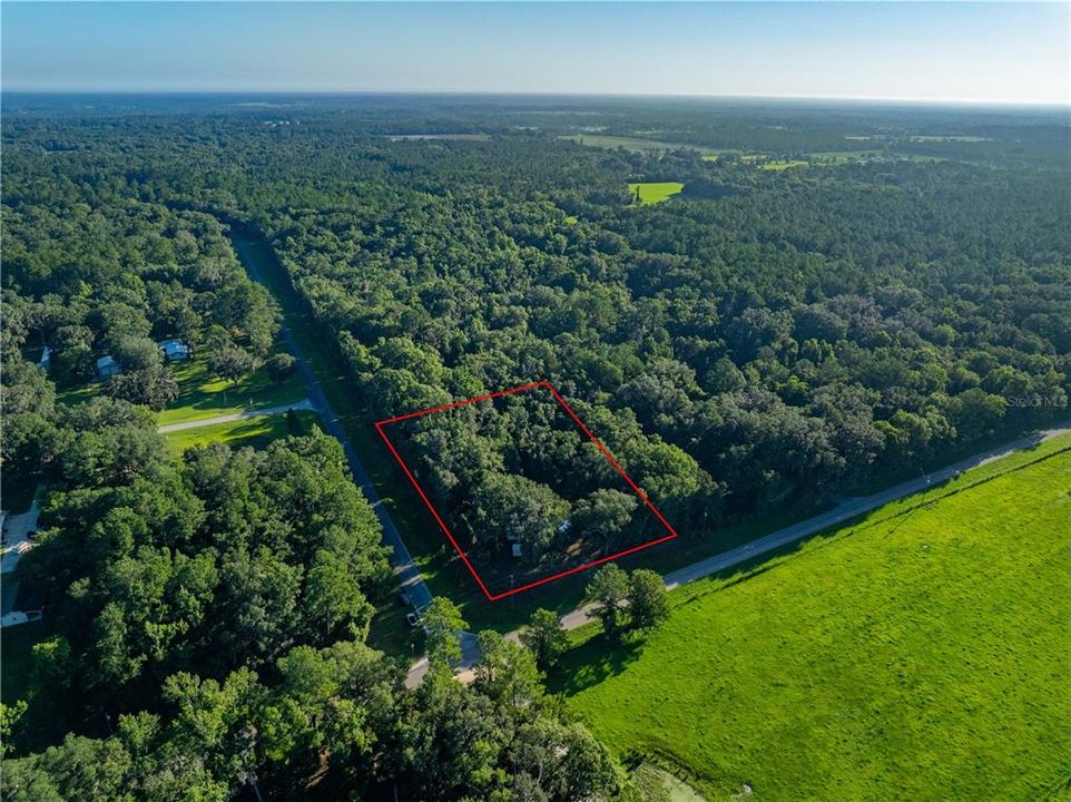 Под контрактом: $179,000 (3 спален, 2 ванн, 1701 Квадратных фут)