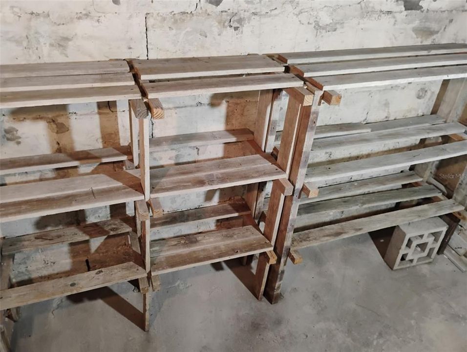 Active With Contract: $165,000 (3 beds, 2 baths, 1616 Square Feet)