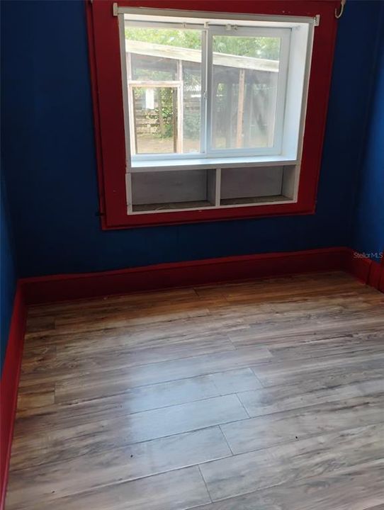 Active With Contract: $165,000 (3 beds, 2 baths, 1616 Square Feet)