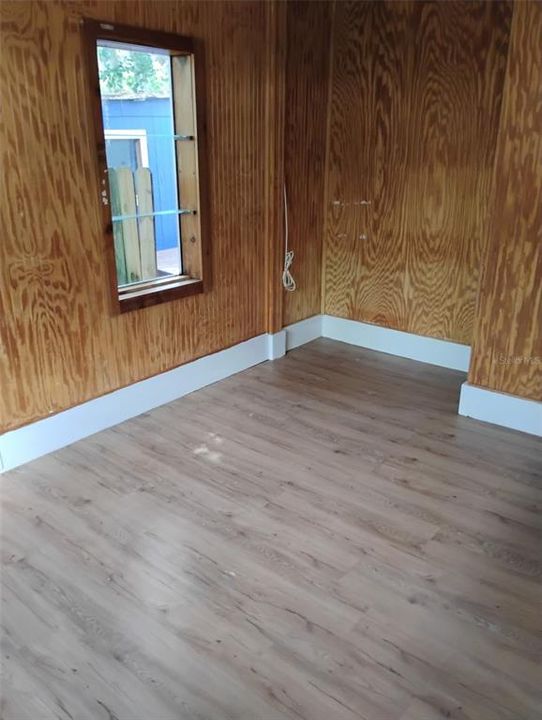 Active With Contract: $165,000 (3 beds, 2 baths, 1616 Square Feet)