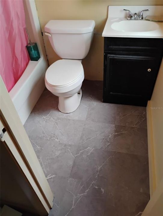 Active With Contract: $165,000 (3 beds, 2 baths, 1616 Square Feet)