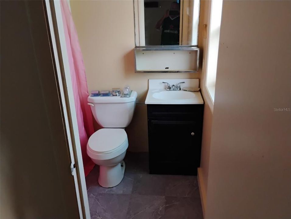 Active With Contract: $165,000 (3 beds, 2 baths, 1616 Square Feet)