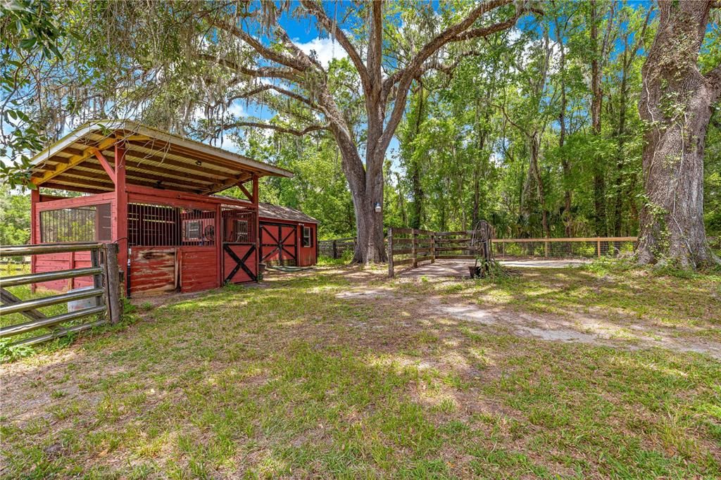 For Sale: $610,000 (3 beds, 2 baths, 2199 Square Feet)