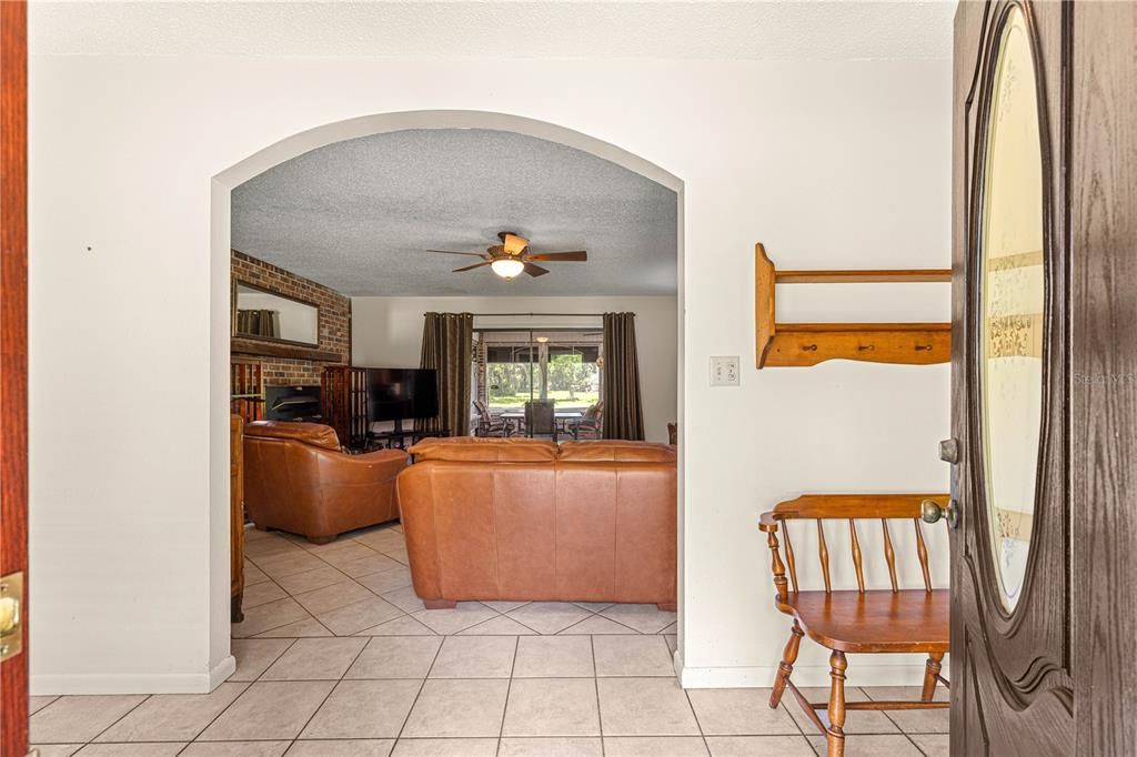 For Sale: $610,000 (3 beds, 2 baths, 2199 Square Feet)