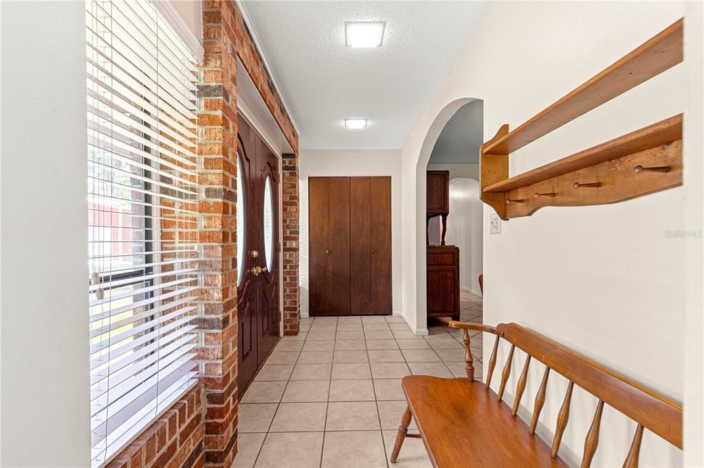 For Sale: $610,000 (3 beds, 2 baths, 2199 Square Feet)