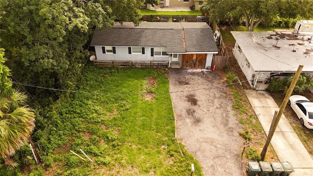 Под контрактом: $210,000 (3 спален, 1 ванн, 1120 Квадратных фут)