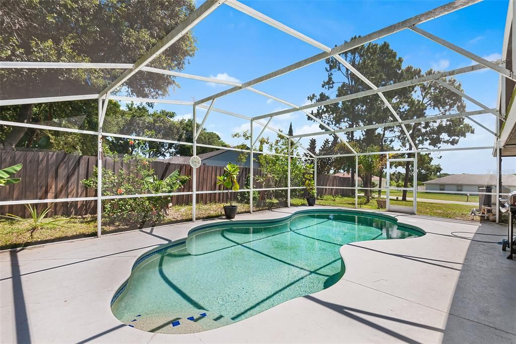 For Sale: $460,000 (3 beds, 2 baths, 2128 Square Feet)