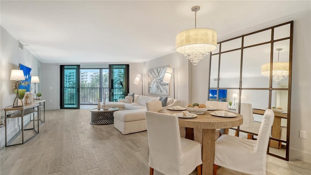 Под контрактом: $1,450,000 (2 спален, 2 ванн, 1498 Квадратных фут)