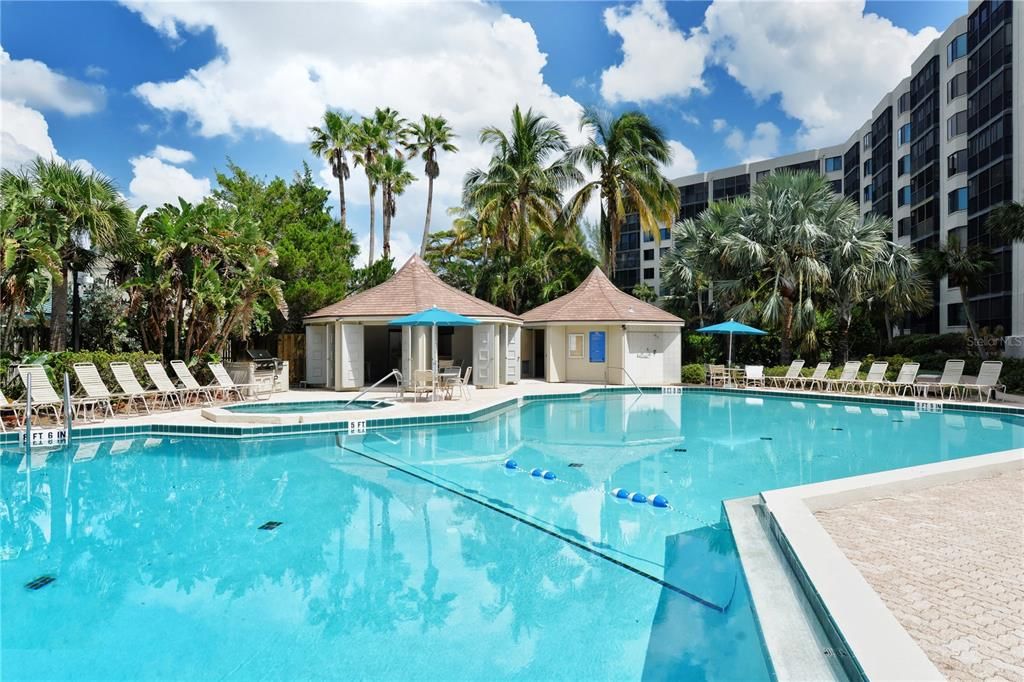 Под контрактом: $1,450,000 (2 спален, 2 ванн, 1498 Квадратных фут)